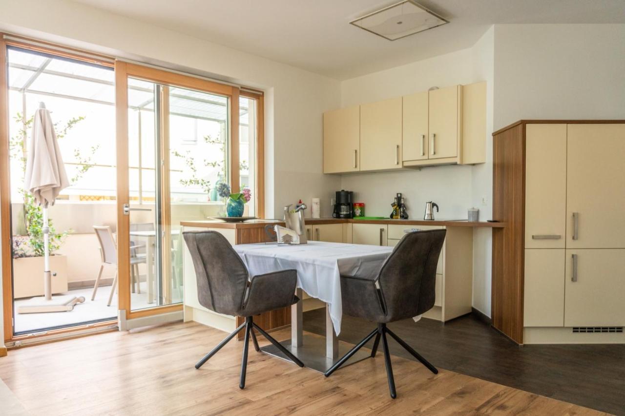 Ferienwohnung Mit Garage, Fahrradraum Und Sehr Grosser Sonnenverwoehnten Terrasse Lagundo Εξωτερικό φωτογραφία