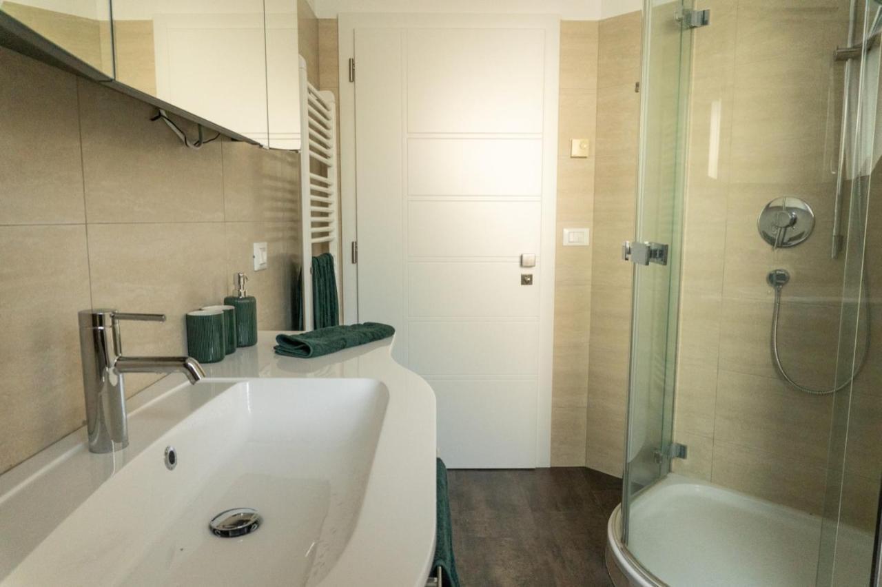 Ferienwohnung Mit Garage, Fahrradraum Und Sehr Grosser Sonnenverwoehnten Terrasse Lagundo Εξωτερικό φωτογραφία